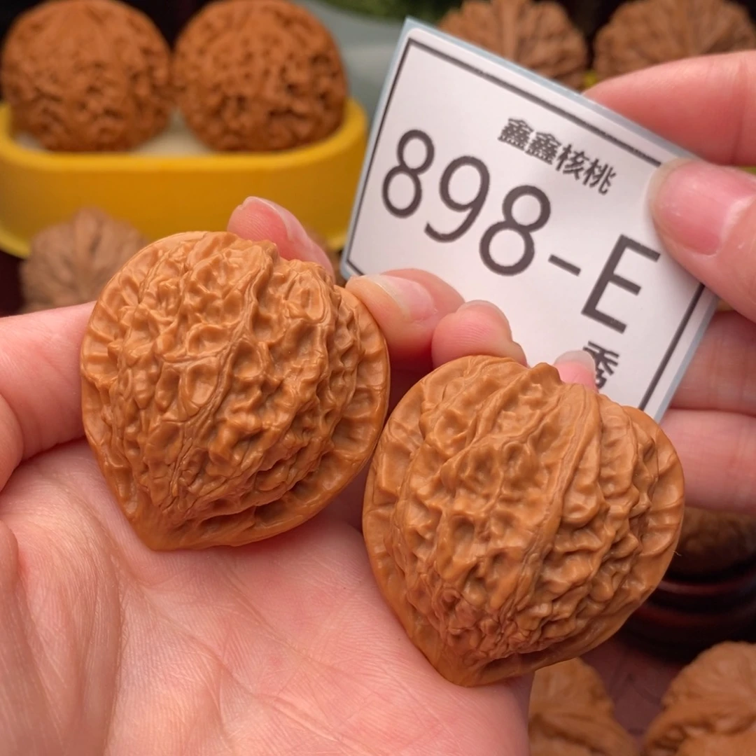 文玩核桃把件金牛39