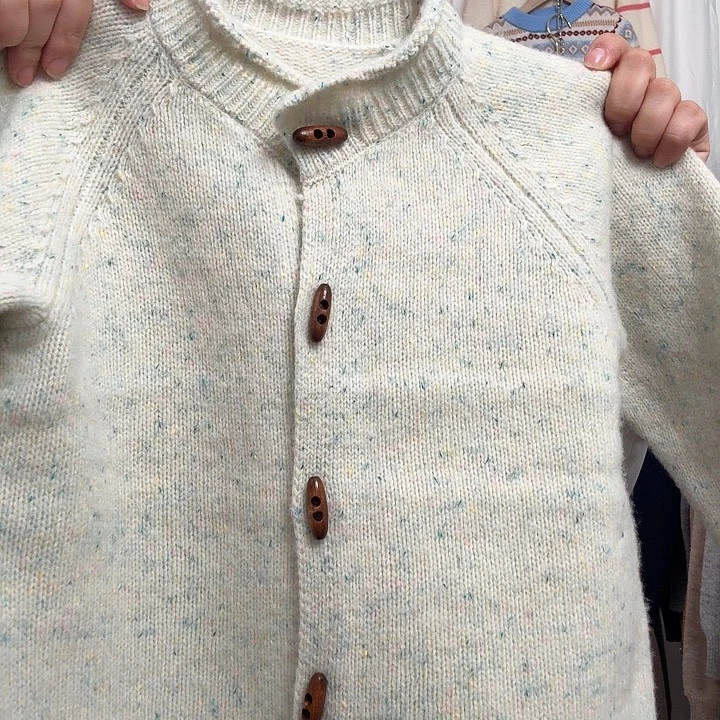 卷边领双股花纱开衫130宏