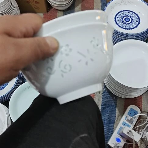 瓷青瓷玲珑白色6寸面碗2个微瑕疵