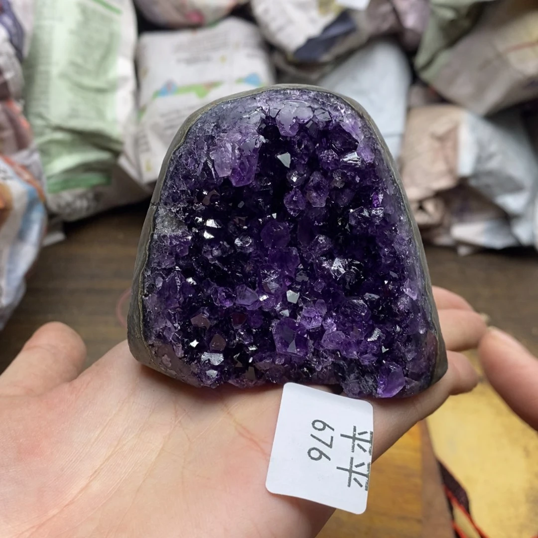 紫晶乌拉圭未镶嵌