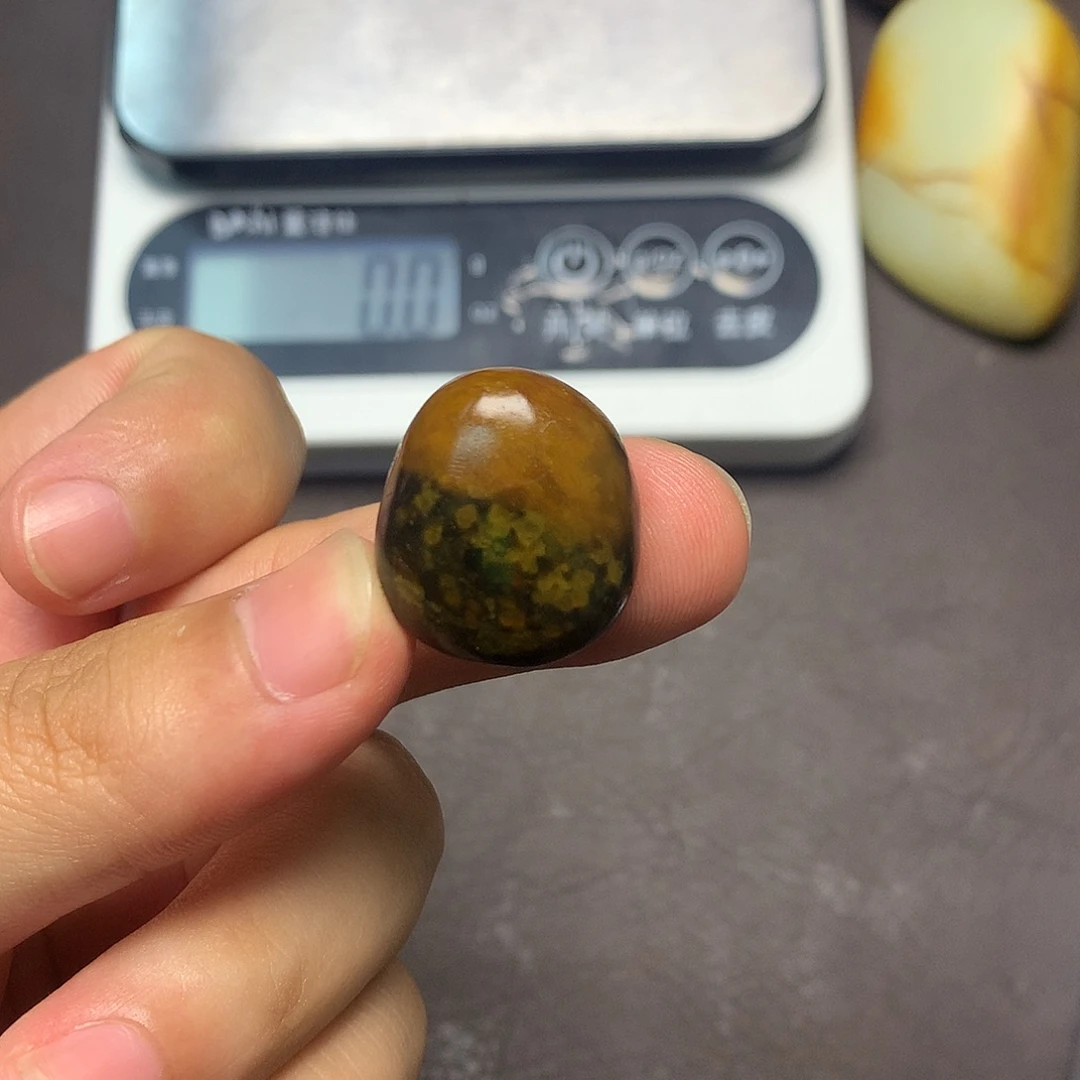 和田玉（糖玉）未镶嵌挂件