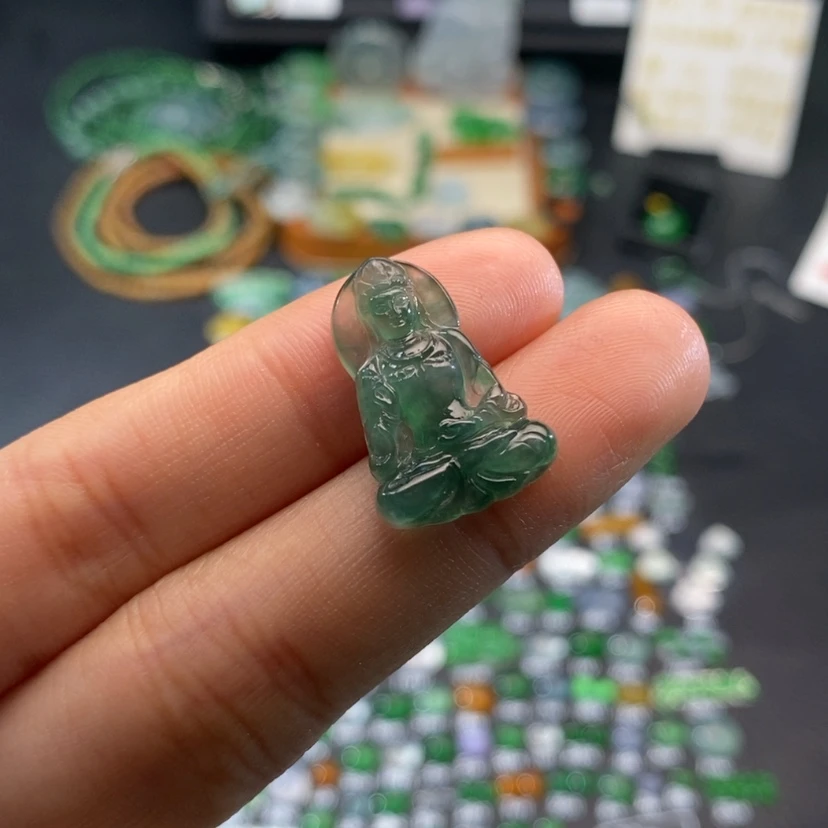 【闪购商品】翡翠挂件未镶嵌观音