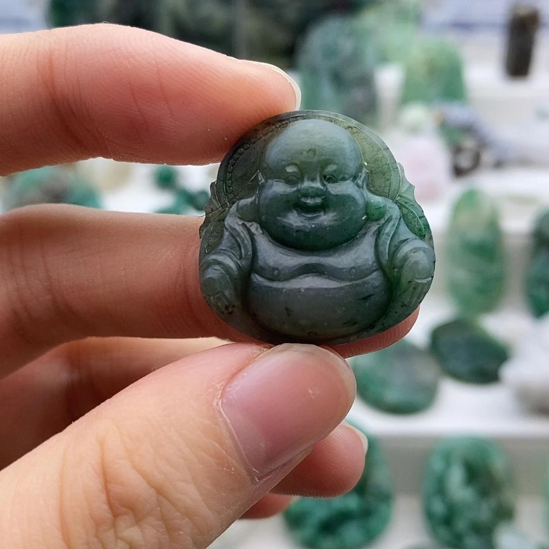 独山玉未镶嵌颈饰