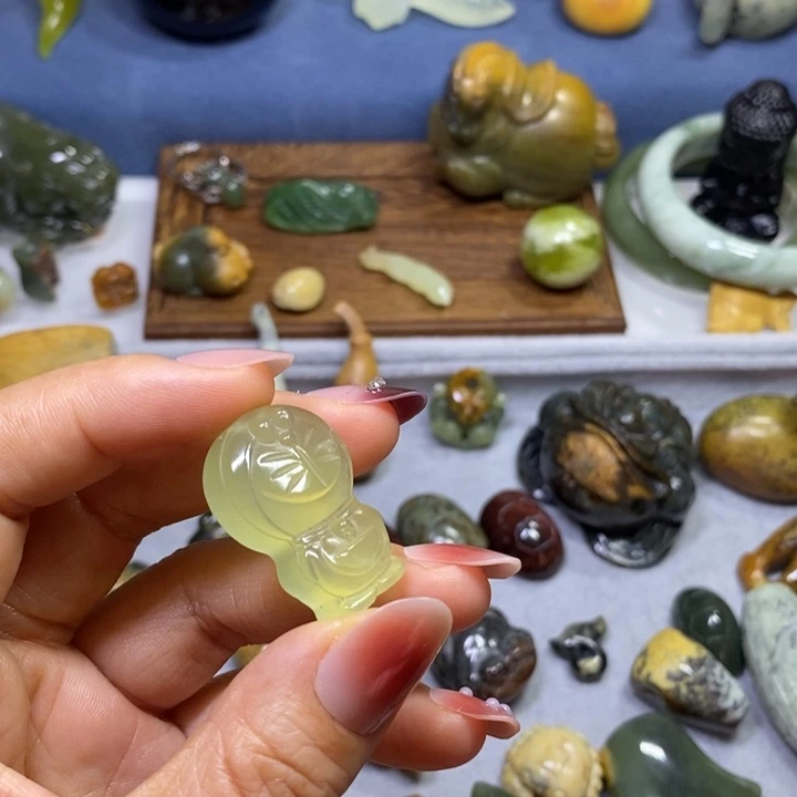 蛇纹石玉未镶嵌岫玉