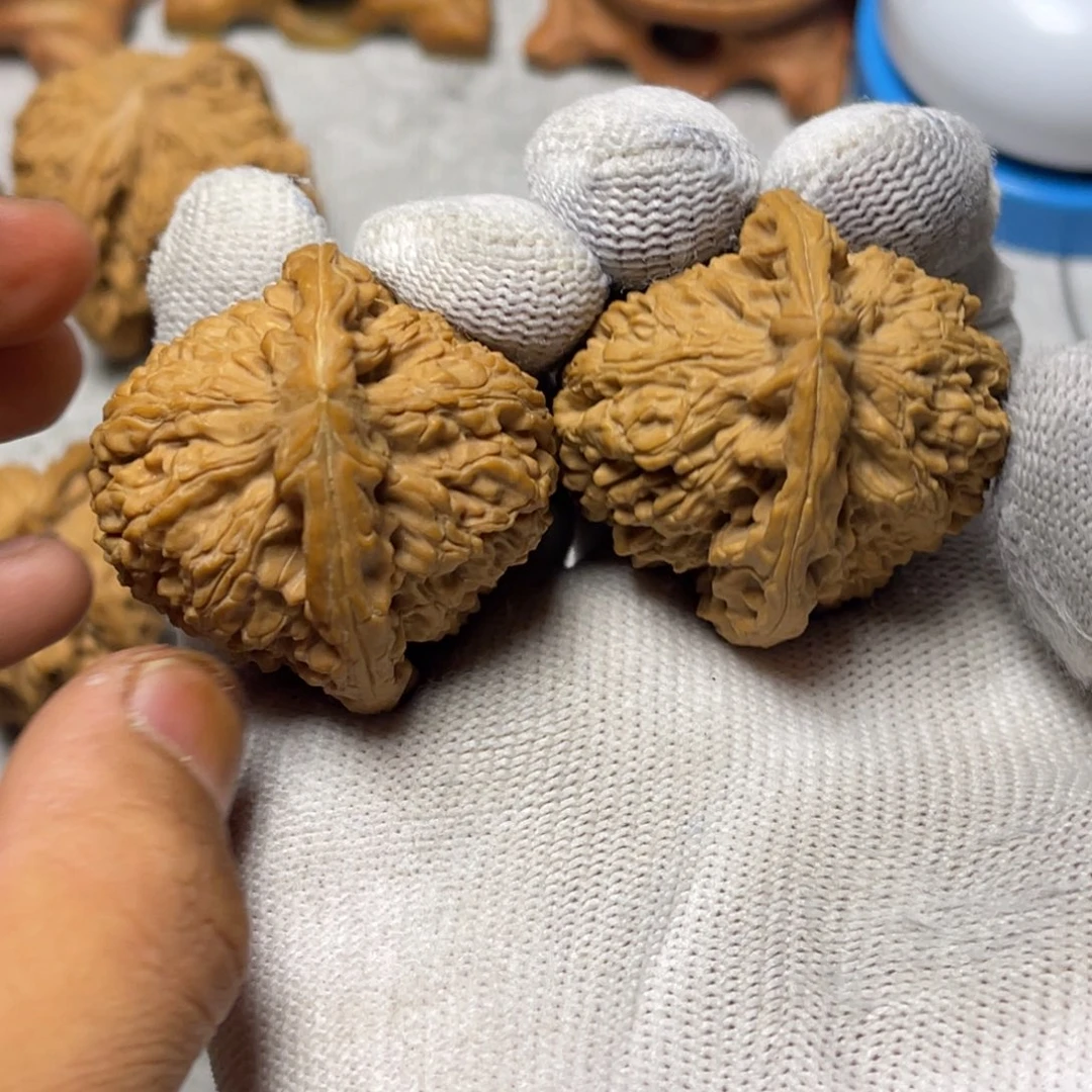 南***念文玩核桃吊坠核桃