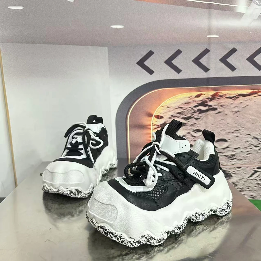 8913春夏新款2025圆头系带韩版简约休闲板鞋潮流百搭ins