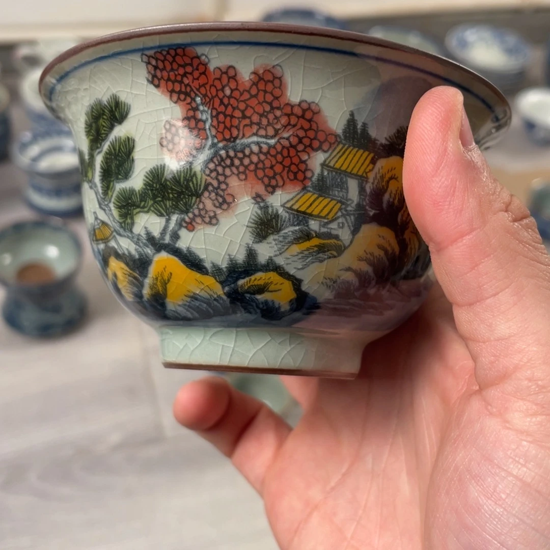 杯釉下五彩大压手杯微瑕