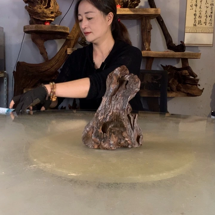 平***淡天然的云南紫柚木会黄水