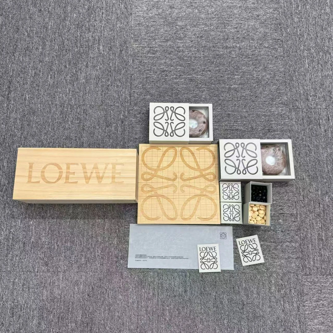 未使用 LOEWE/罗意威 中秋礼盒