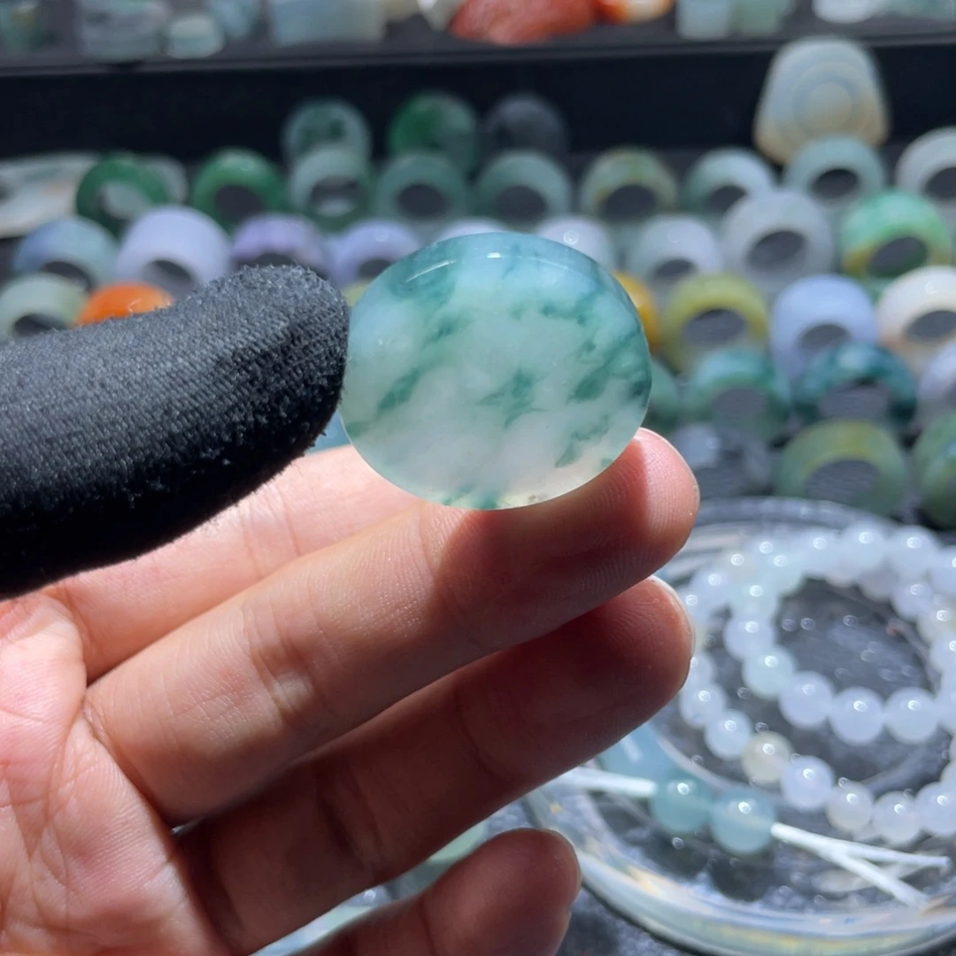 定制翡翠未镶嵌天然翡翠