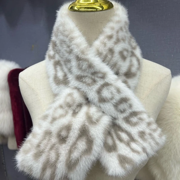 双面加厚女士秋冬保暖豹纹仿貂毛围巾冬季百搭时尚