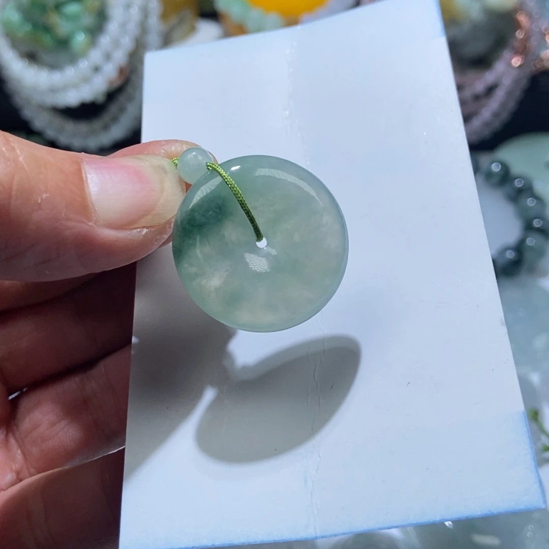 定制翡翠未镶嵌平安扣