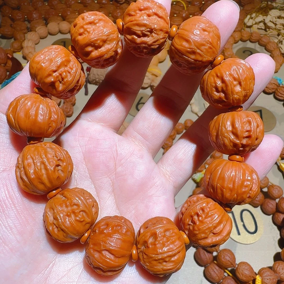 文玩核桃吊坠树王京八棱