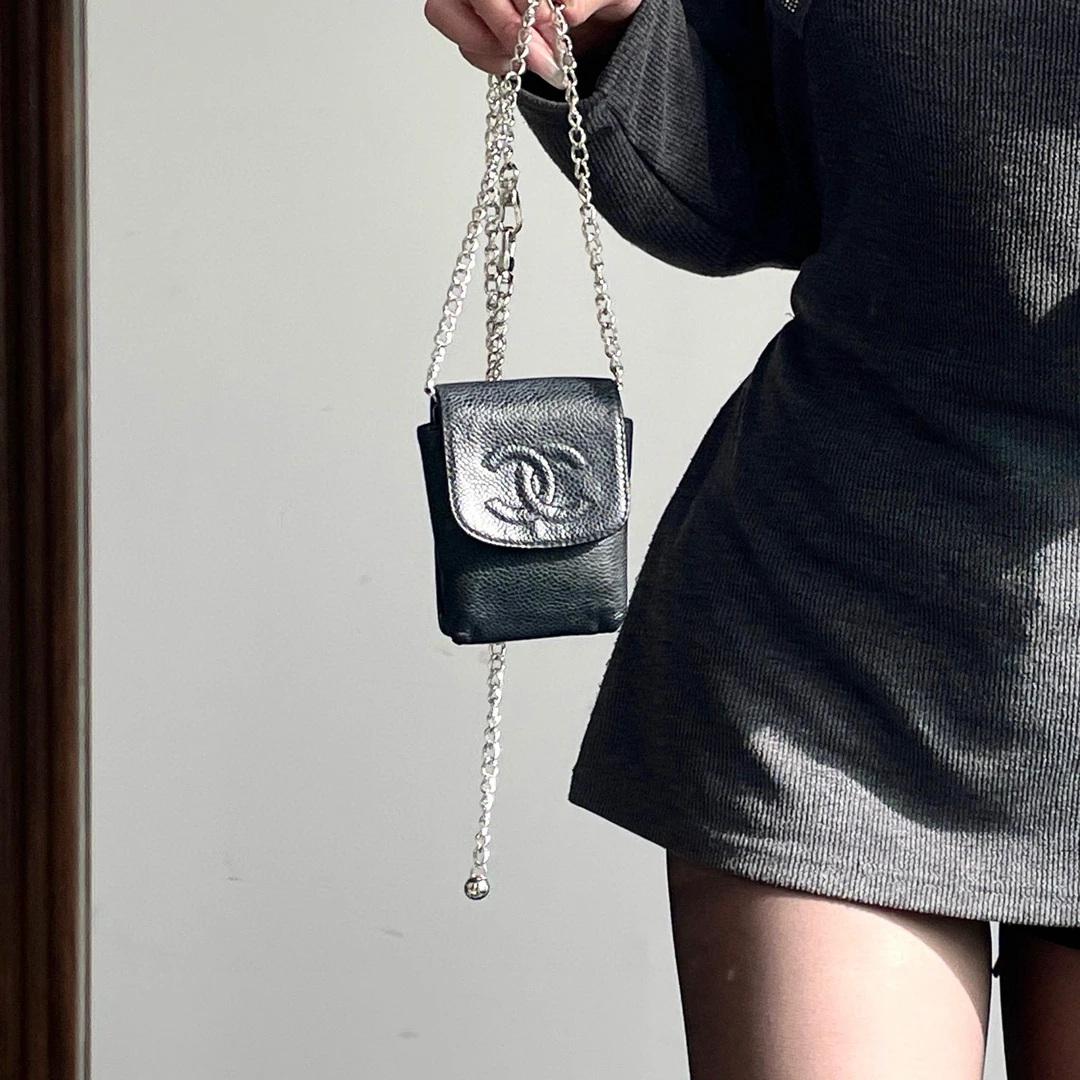 95新 Chanel/香奈儿 chanel黑色荔枝纹口红包