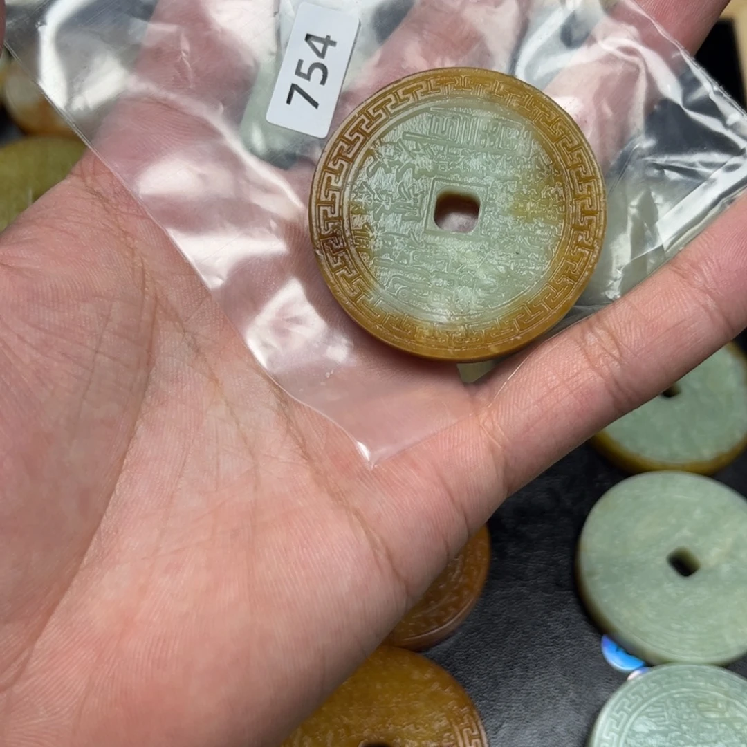 罗***舍蛇纹石玉未镶嵌颈饰