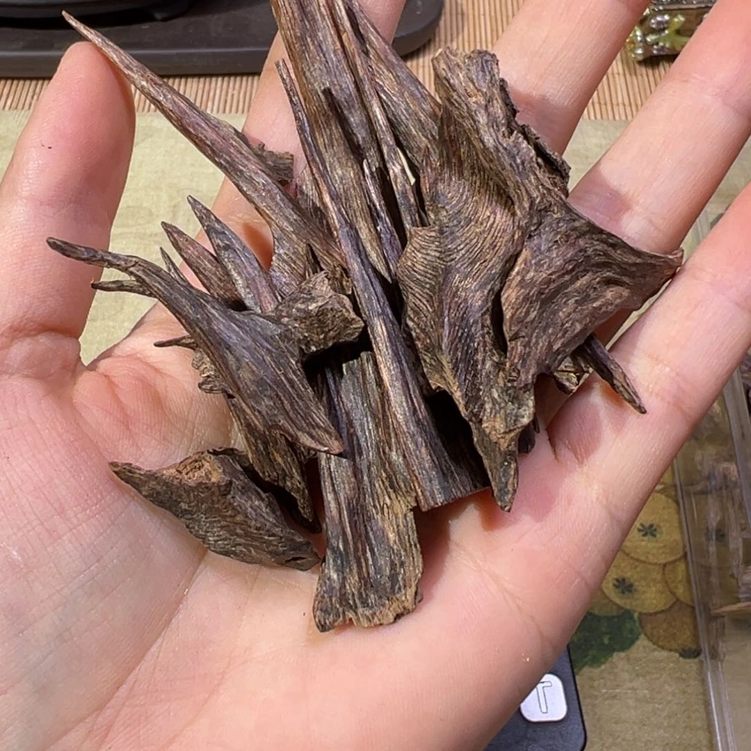 【闪购商品】香榧木海南木料尖峰岭古树老蚁漏10克