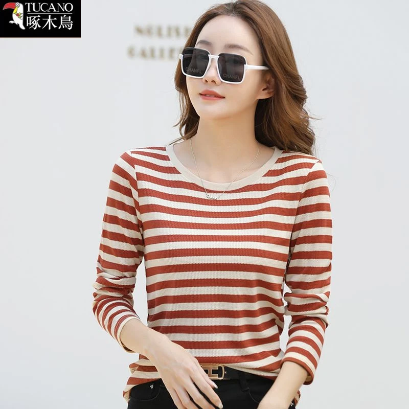 啄木鸟秋季条纹长袖打底衫T恤新款减龄妈妈装休闲通勤圆领上衣女