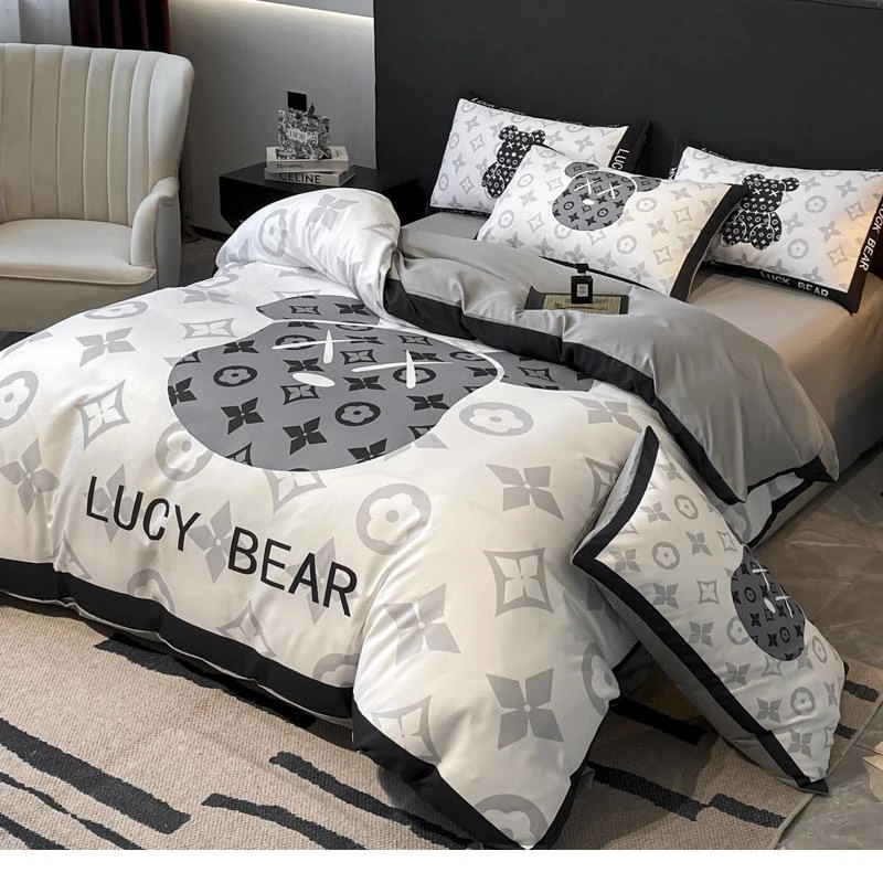 夏季冰丝凉感床上四件套高级感2025新款卡通被套床单宿舍床上用品