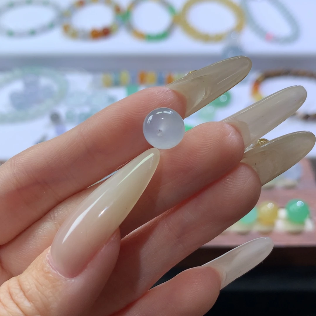 翡翠未镶嵌颈饰鼓珠8.9*6.3