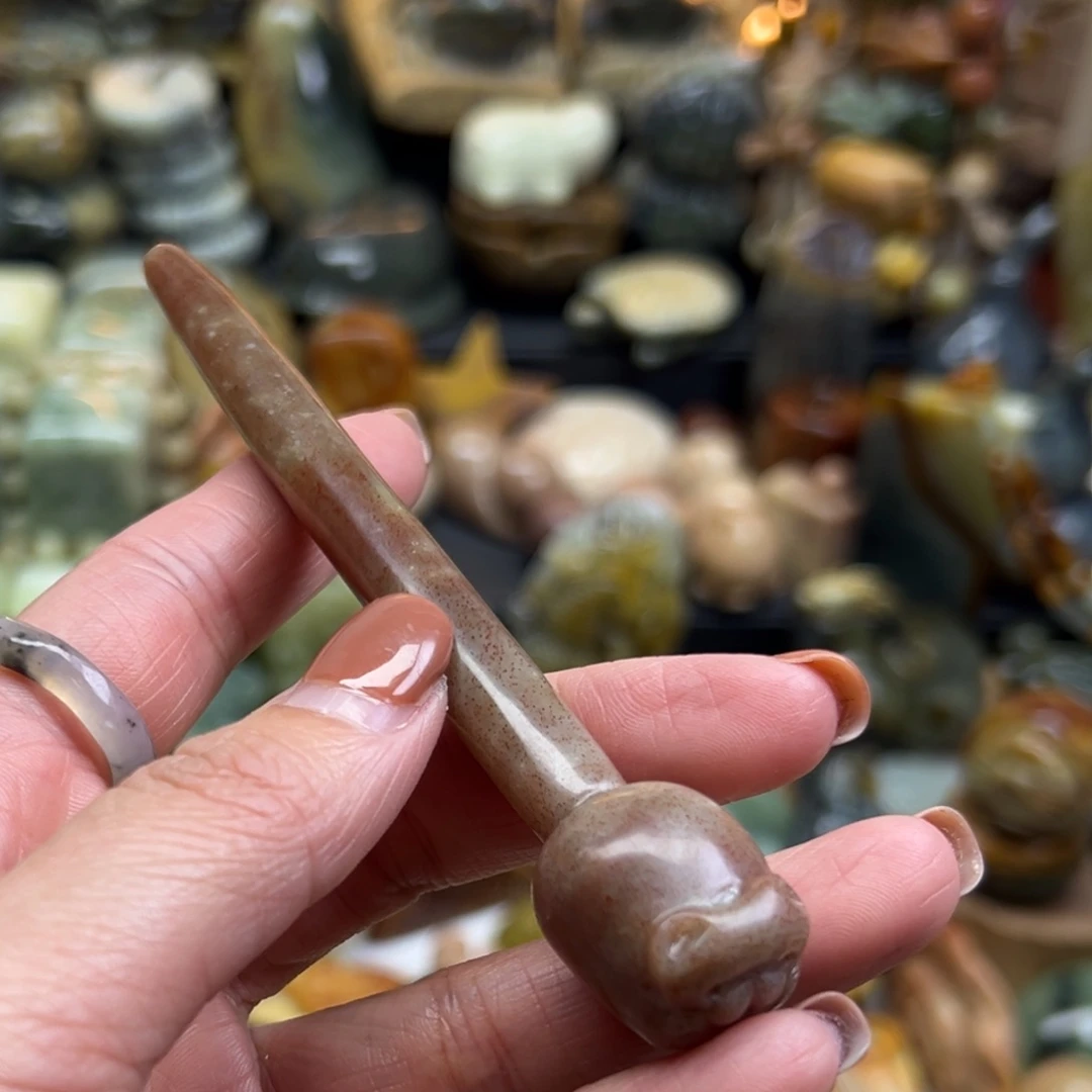 小***怪岫玉未镶嵌颈饰猫簪子