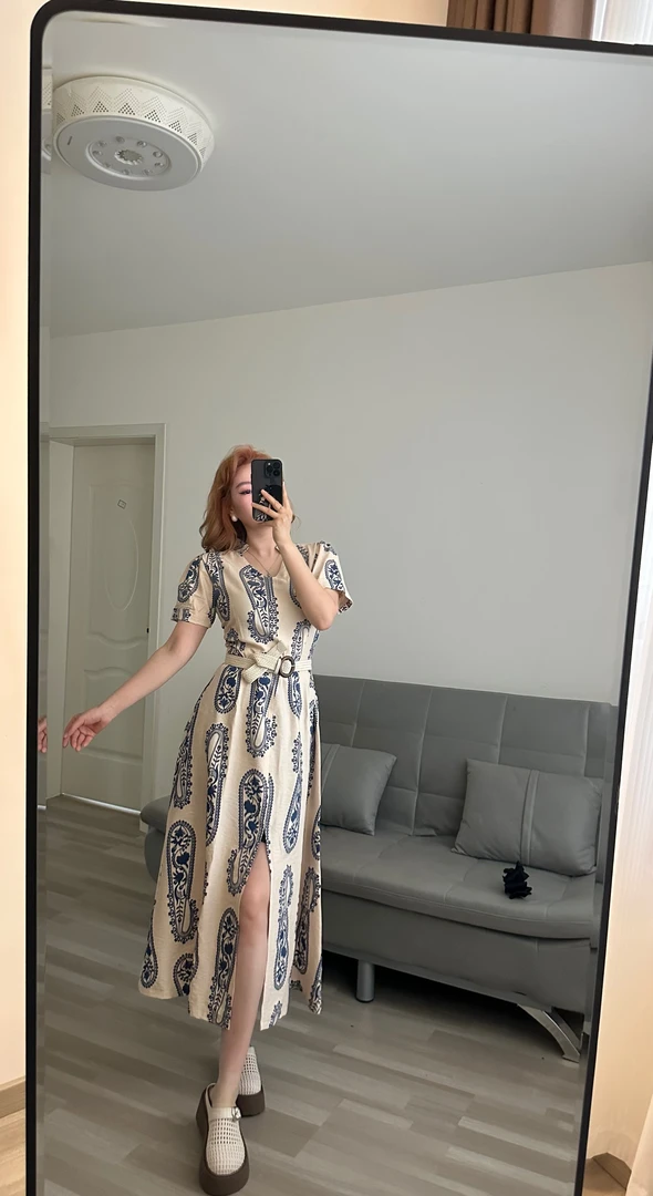 巴达木印花亚麻面料提花（كۆپتۈرمە گۈل ）短袖连衣裙