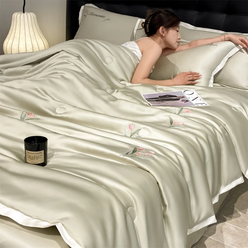 A类亲肤夏被夏凉被空调被四件套凉感丝滑刺绣夏季被子可机洗夏被4