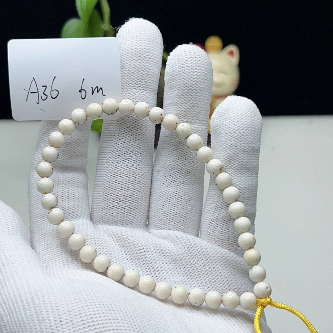 A36龙蛋骨瓷白6mm圆珠正月大留白38颗手持一物一图星月菩提手串