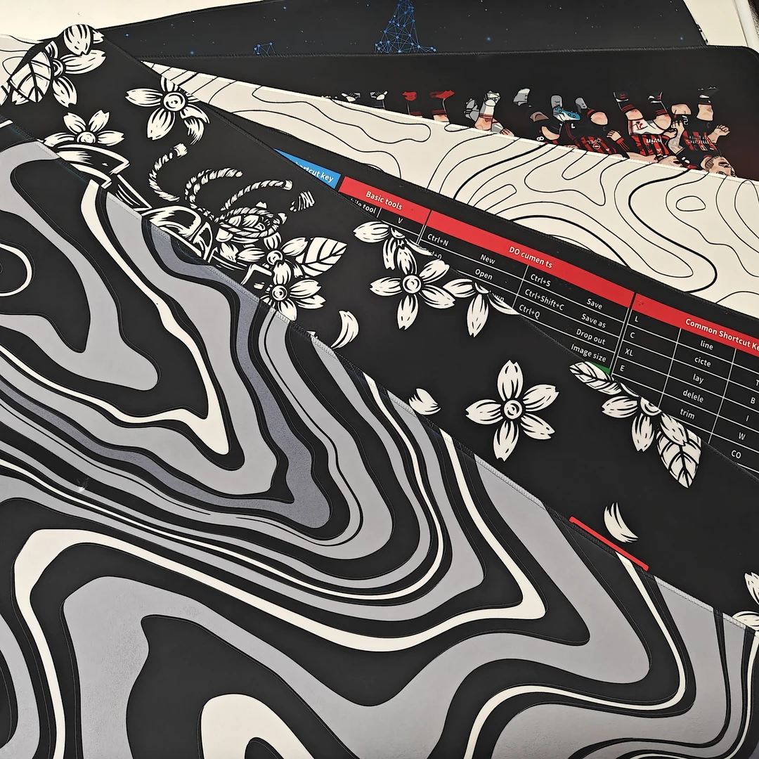 鼠标垫大号游戏电竞桌垫（款式不选）