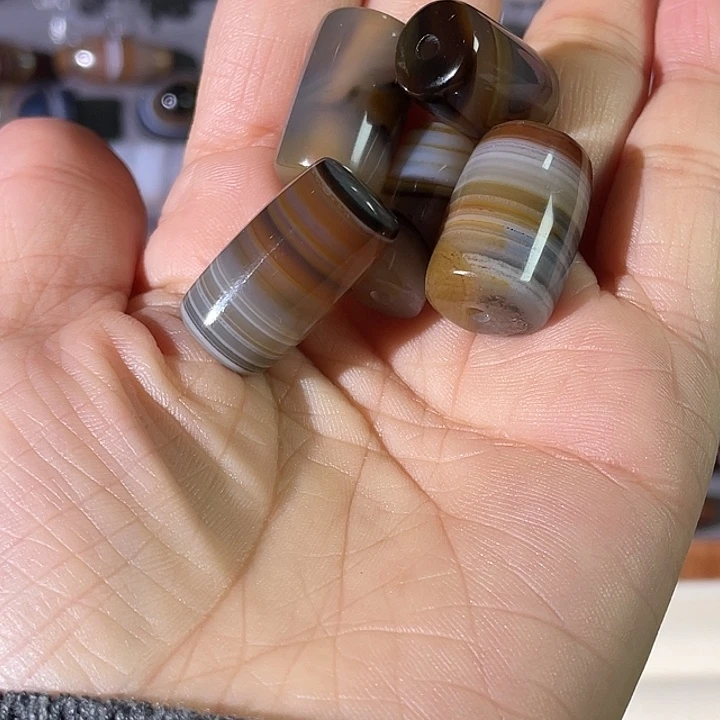 宝****玛瑙/玉髓合金颈饰