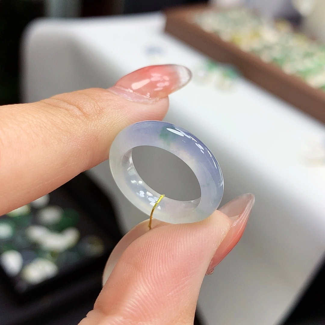 翡翠戒指未镶嵌Z*e9号