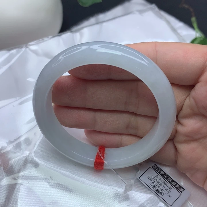 翡翠手镯未镶嵌5454555555