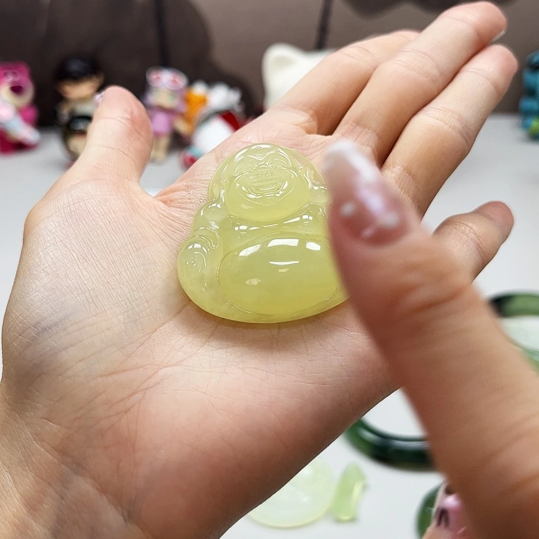未镶嵌蛇纹石玉吊坠