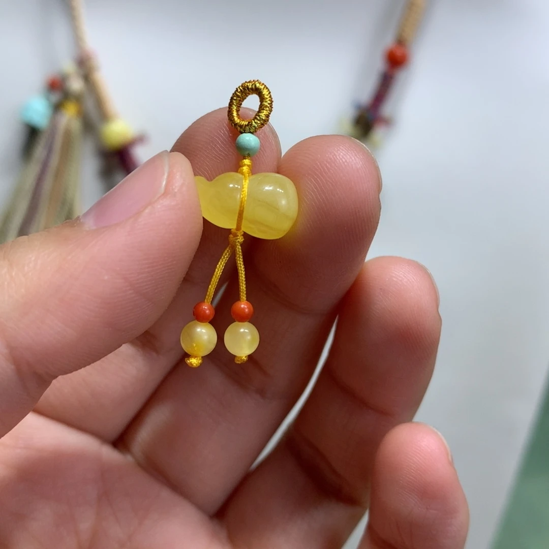 蜜蜡未镶嵌裸石特价迷你小葫芦