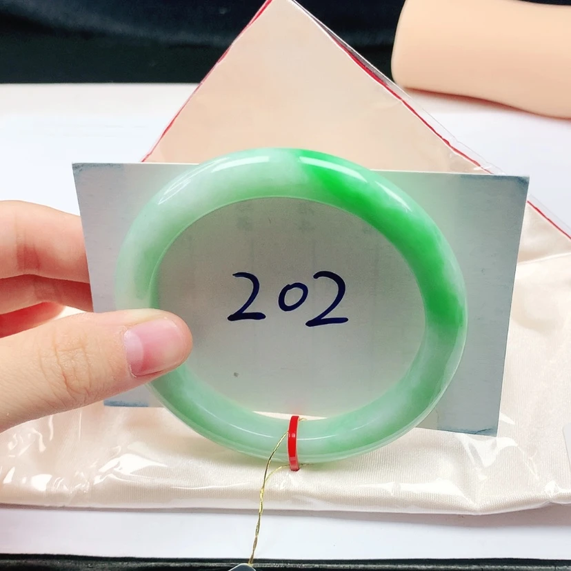 【闪购商品】翡翠手镯未镶嵌缅甸天然a货手镯56+