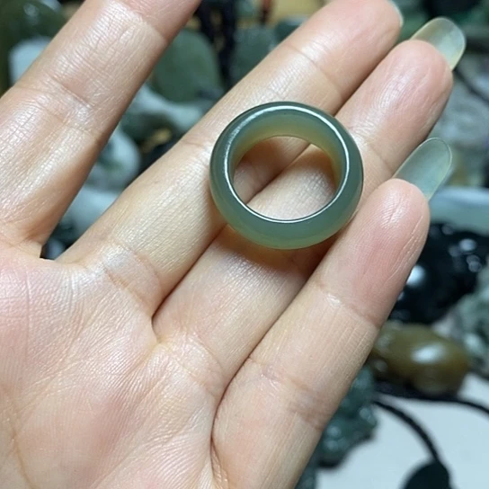 未镶嵌和田玉（糖玉）珠宝半成品