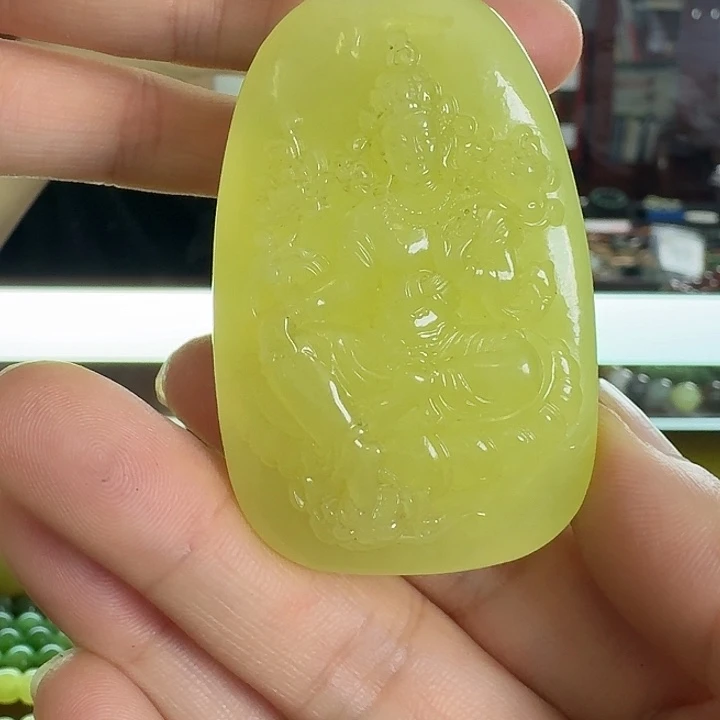和田玉未镶嵌颈饰鸡油黄观音