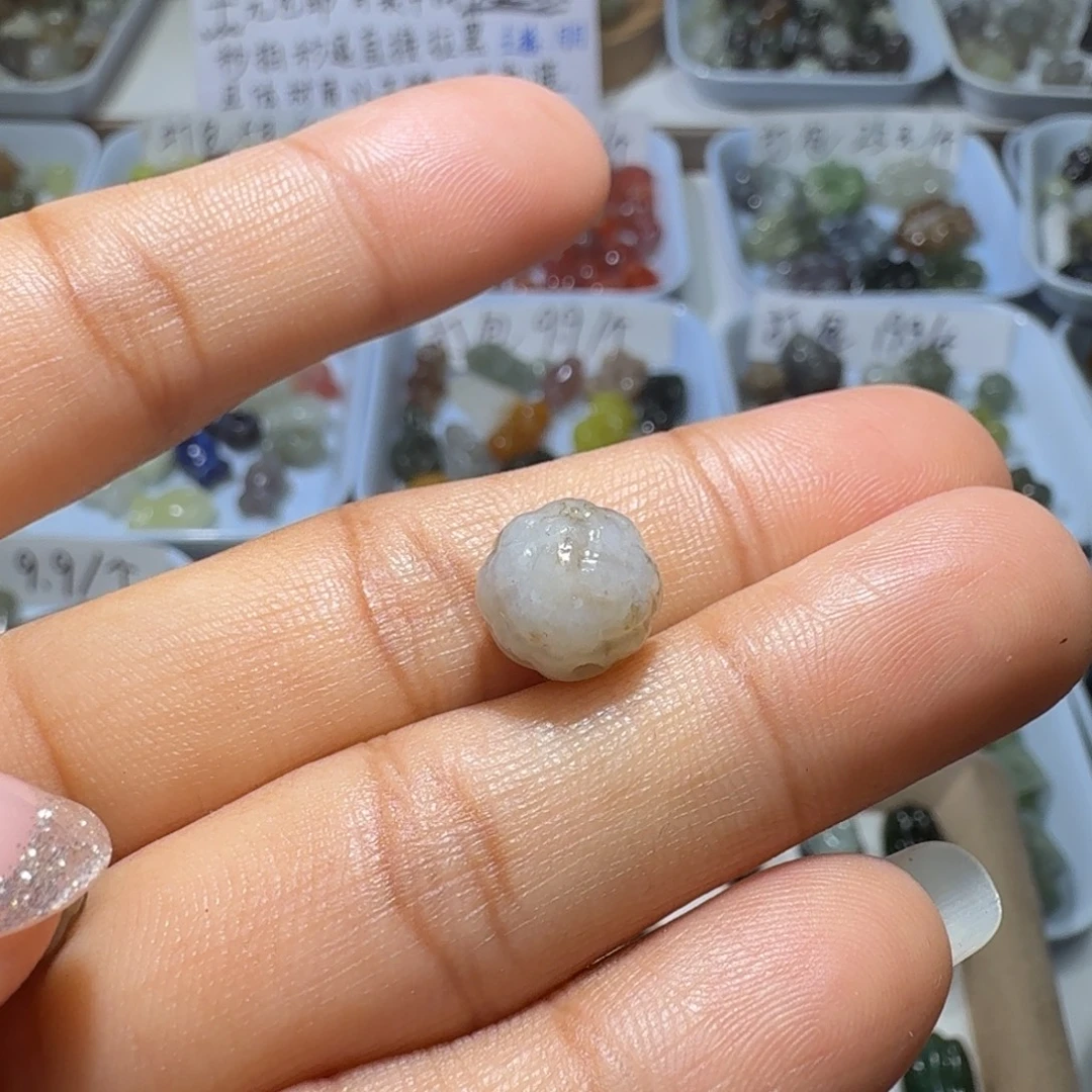 和田玉未镶嵌珠宝奇石