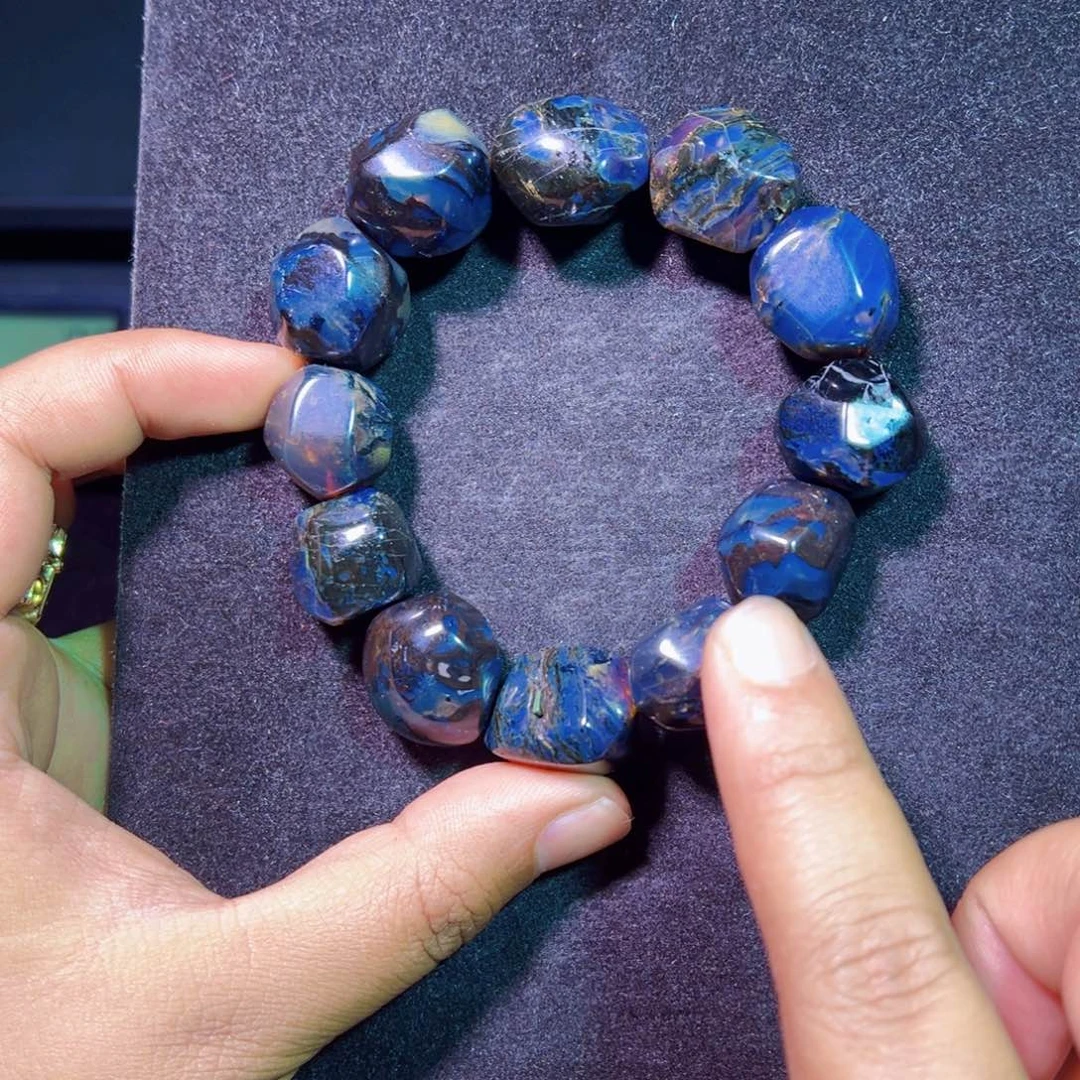 未镶嵌琥珀裸石琥珀