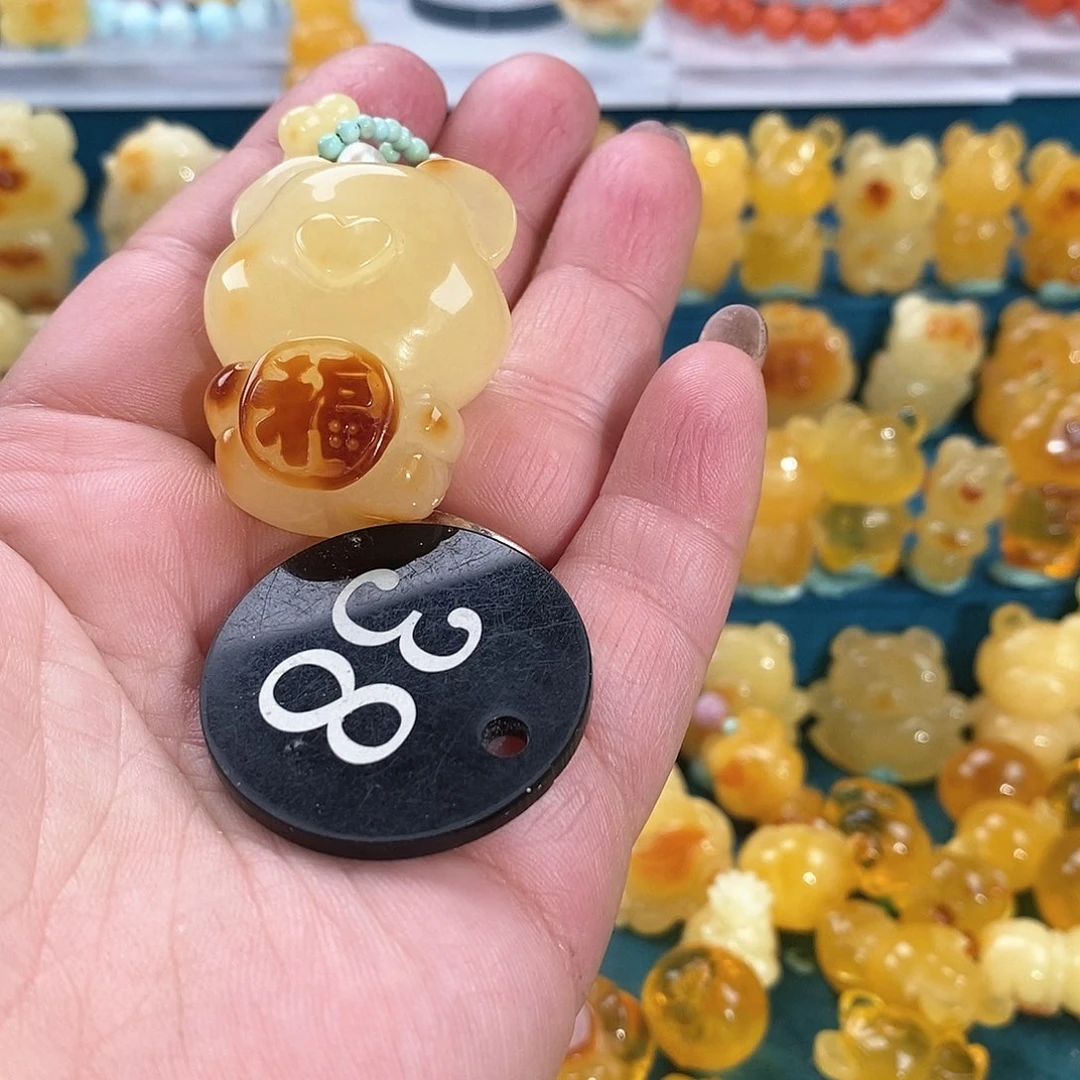 琥珀颈饰未镶嵌小**?裸石