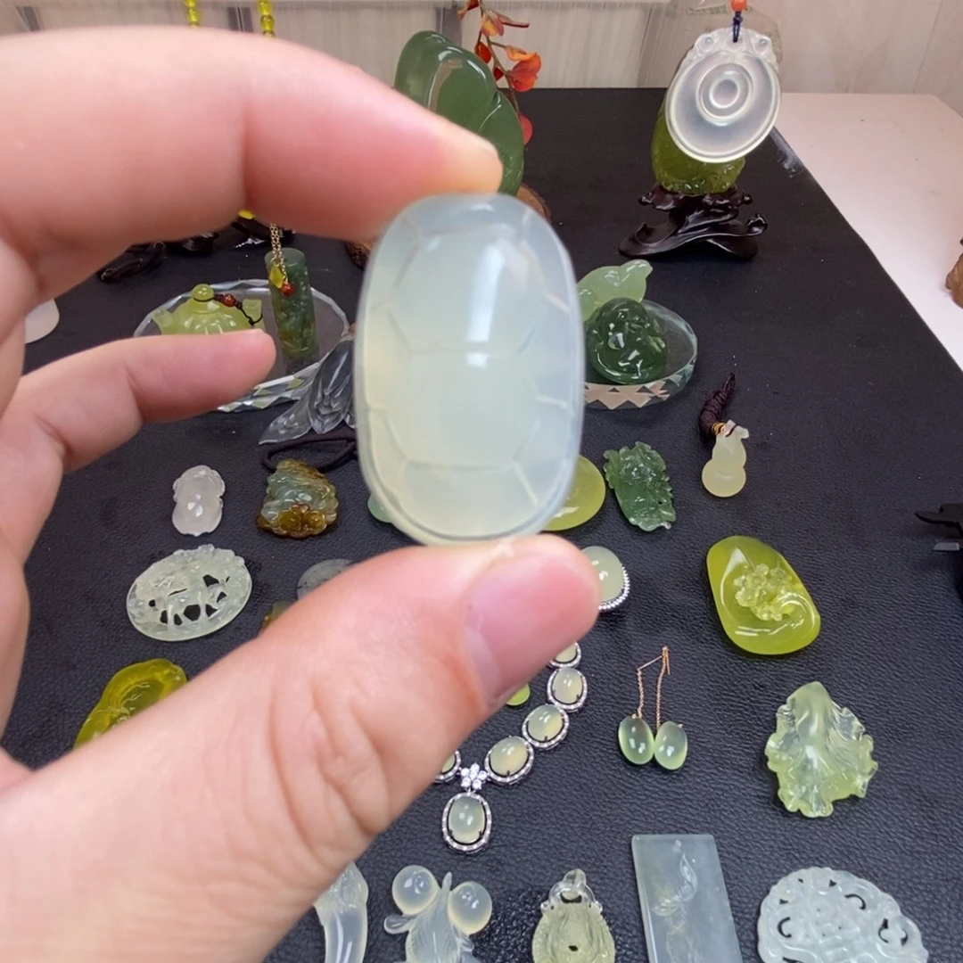 蛇纹石玉合金颈饰