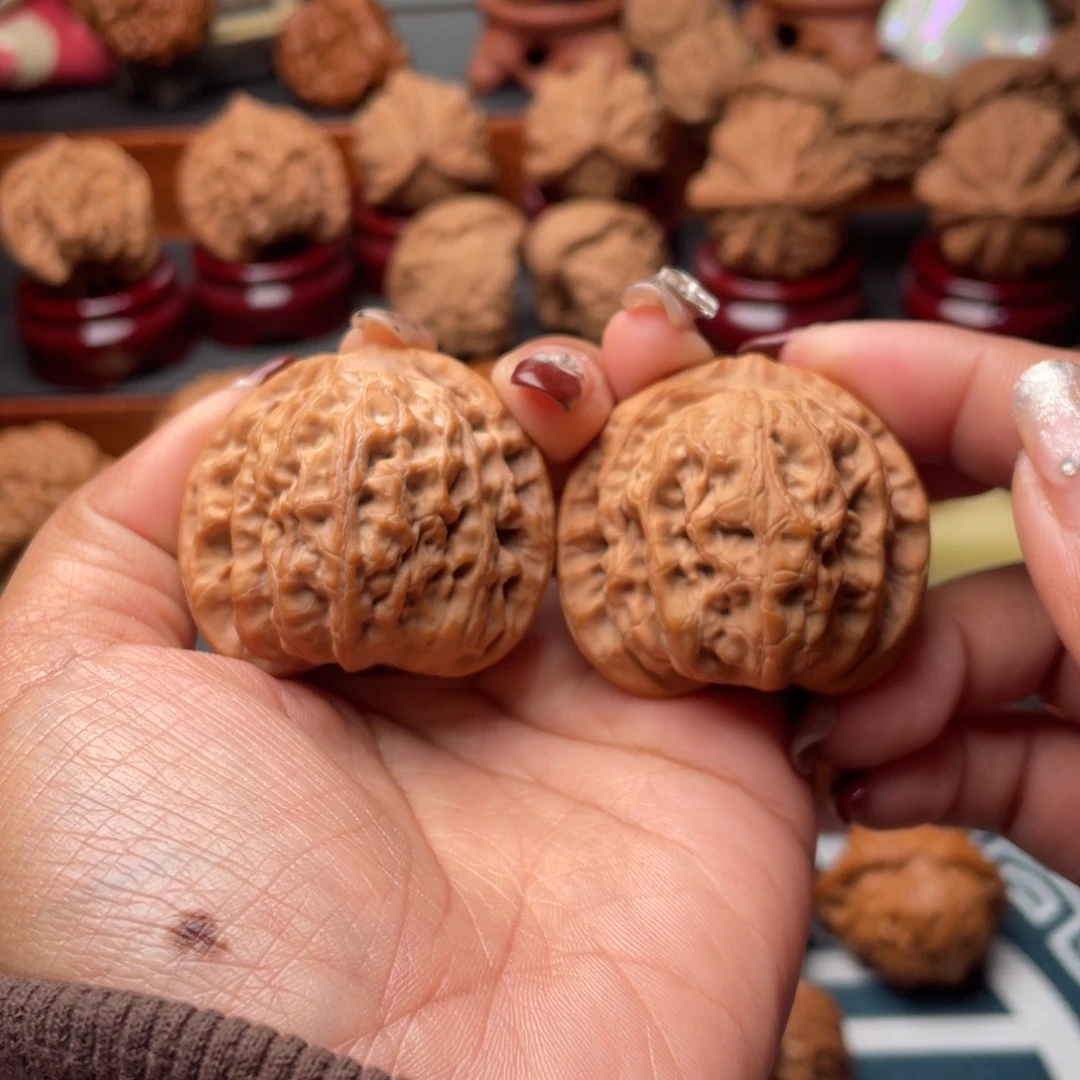 【闪购商品】文玩核桃把件佛度41