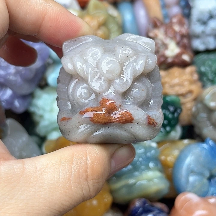 未镶嵌醒狮石英岩玉俏八嘎醒狮