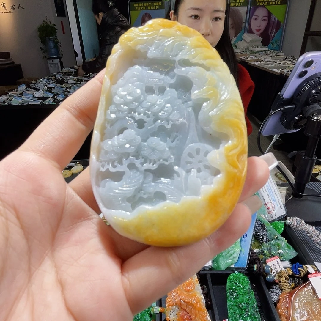 颈饰未镶嵌翡翠一