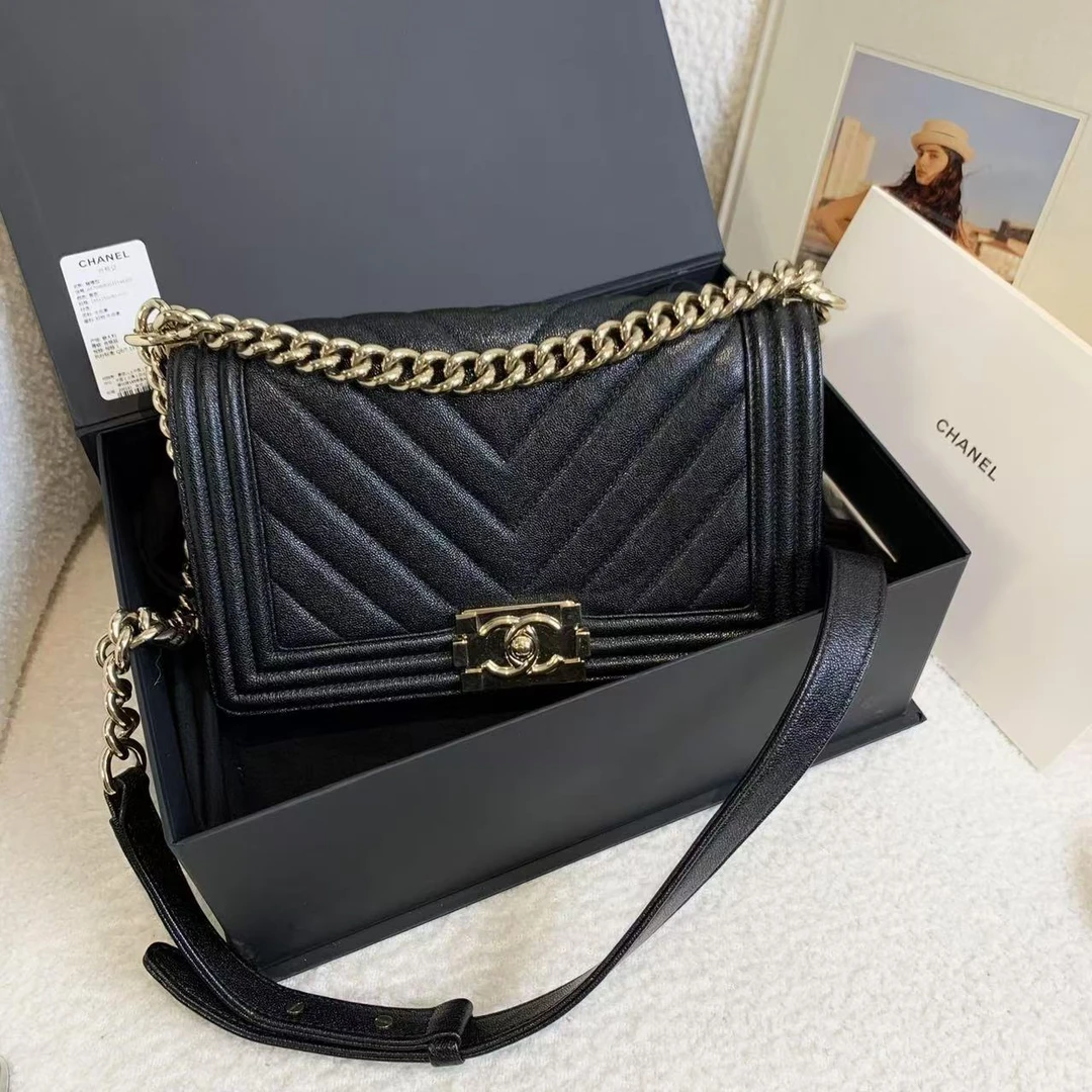 99新 Chanel/香奈儿 壹臻/黑金鱼子酱leboy 中号 27开/545839941