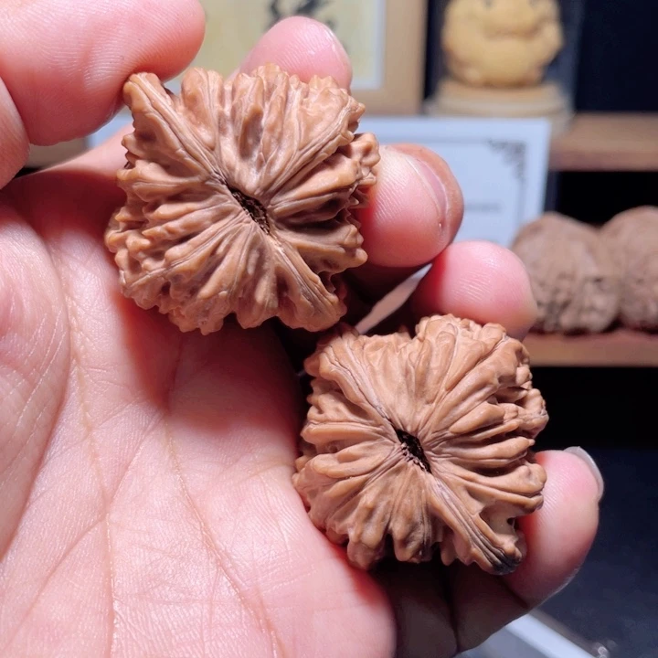 油***哥文玩核桃把件汉高楼43尺