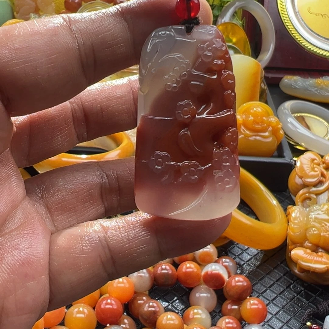 石英质玉未镶嵌颈饰