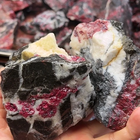 【闪购商品】天然辰砂得*仔天然原矿朱砂毛料