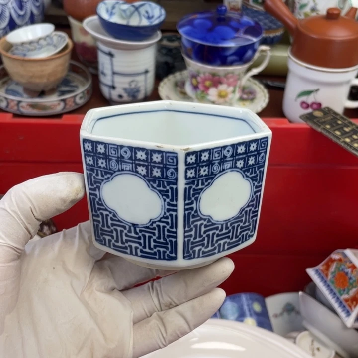 他家瓷器真美….开播了