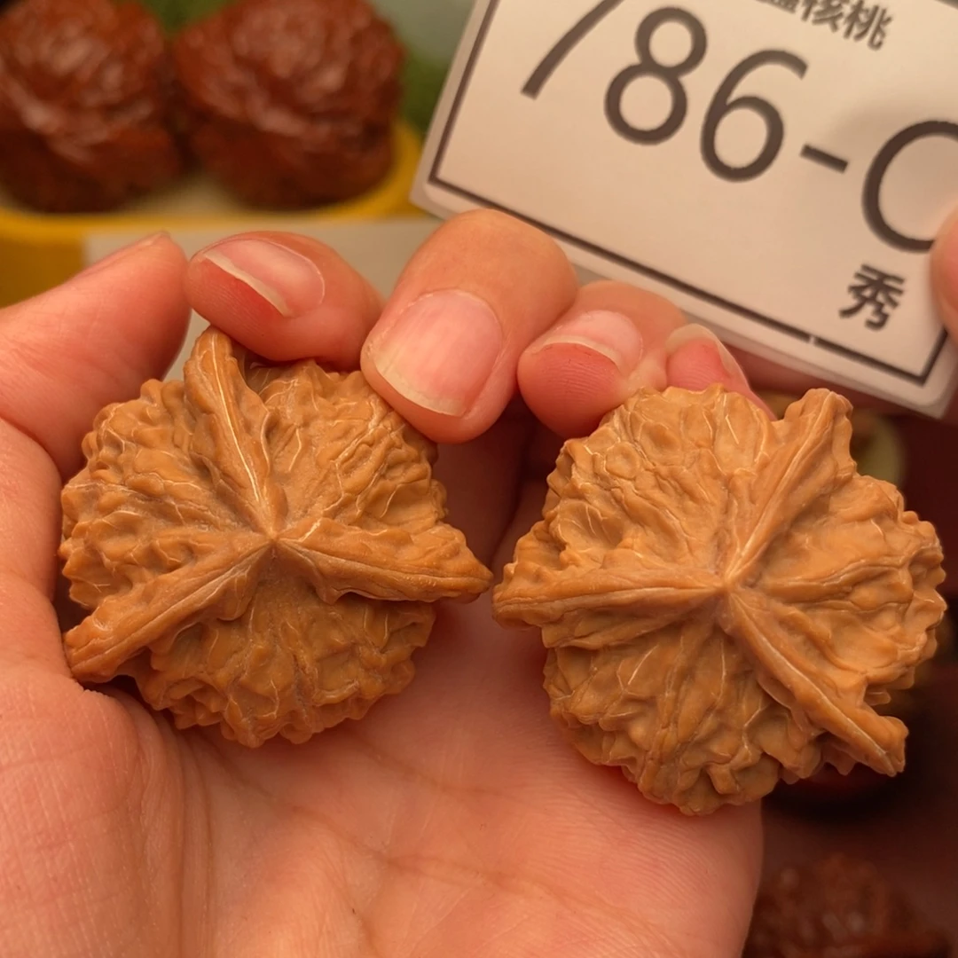 文玩核桃把件盘山奔37……