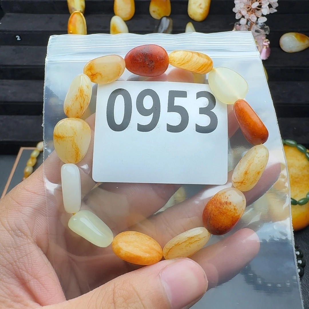 和田玉未镶嵌手串